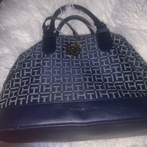 Tommy Hilfiger purse